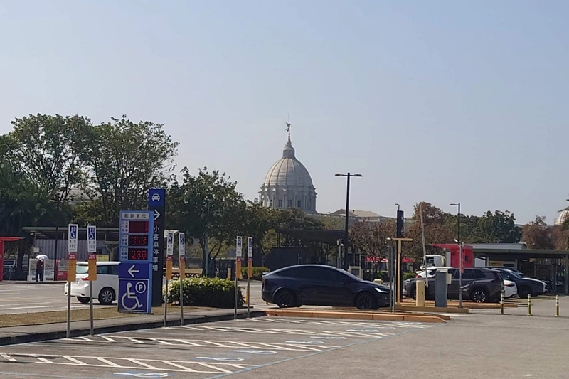 奇美「埃及之王：法老」開展人潮多　交通順暢