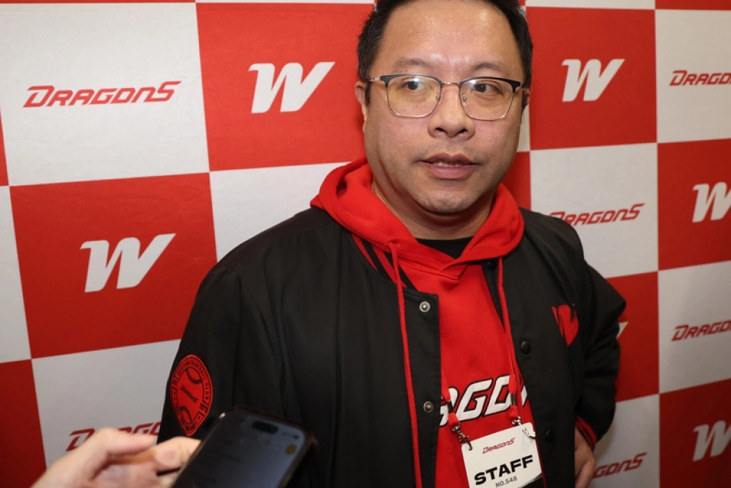 味全龍領隊丁仲緯談新球季洋將布局