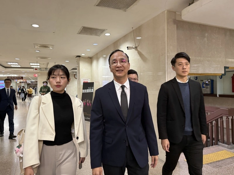 涉違反集遊法　朱立倫、楊智伃訊後請回