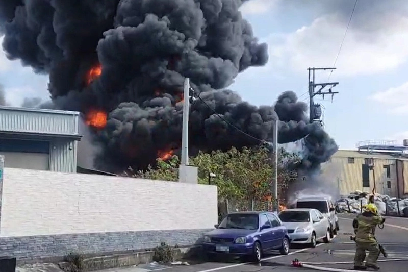 台南永康火警竄濃煙