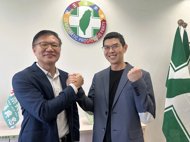 中市議會民進黨團總召交接（1）