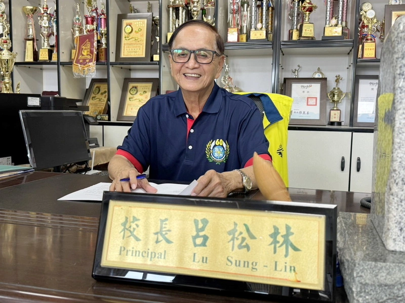 從北港國中工友變校長  服務杏壇52年呂松林榮退