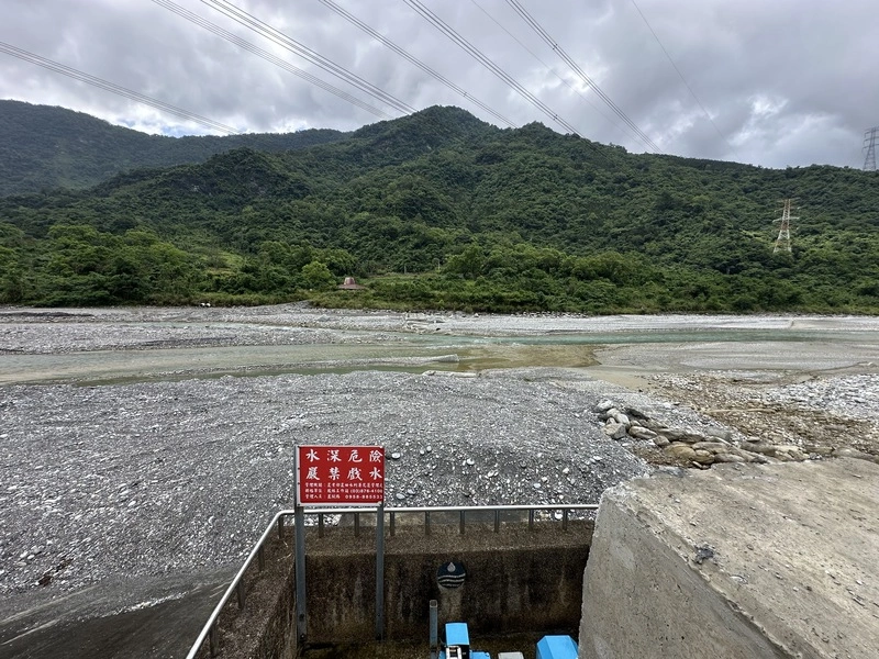 萬里溪堰塞湖解除黃色警戒  溢流前24小時示警