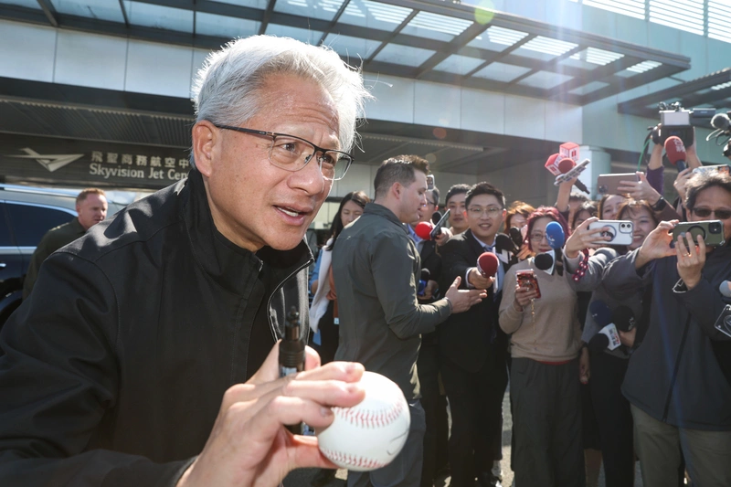 黃仁勳抵台　Vera Rubin需求強勁供應鏈進展順利