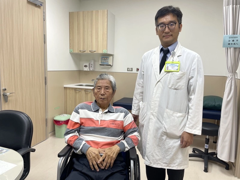 81歲男2天未喝水急性腎衰竭　醫：恐心律不整致命