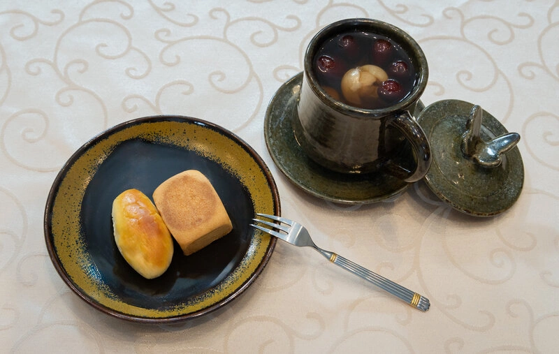 總統院際國政茶敘　台灣小吃配桂圓紅棗茶