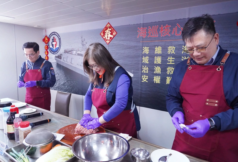 管碧玲連3年為海巡做年菜　感謝春節衛疆不打烊