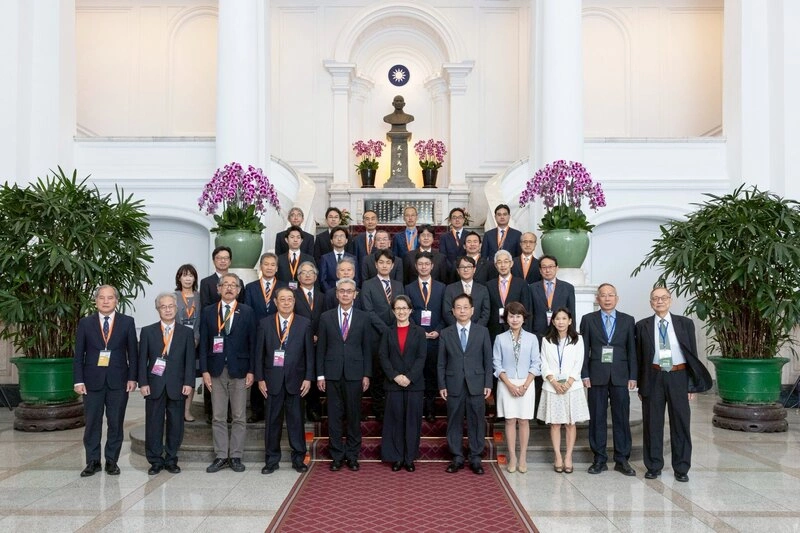 副總統接見台日工程技術研討會學者