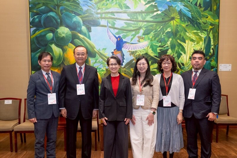 蕭副總統接見績優捐血人