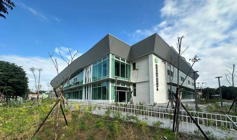 高雄市「楠仔坑運動中心」完工