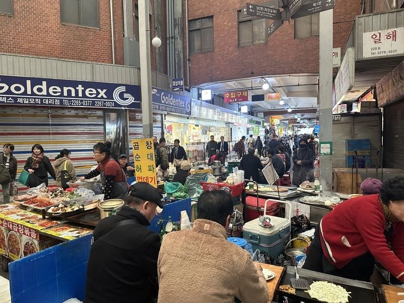 韓國廣藏市場街邊攤販　人潮不如往日