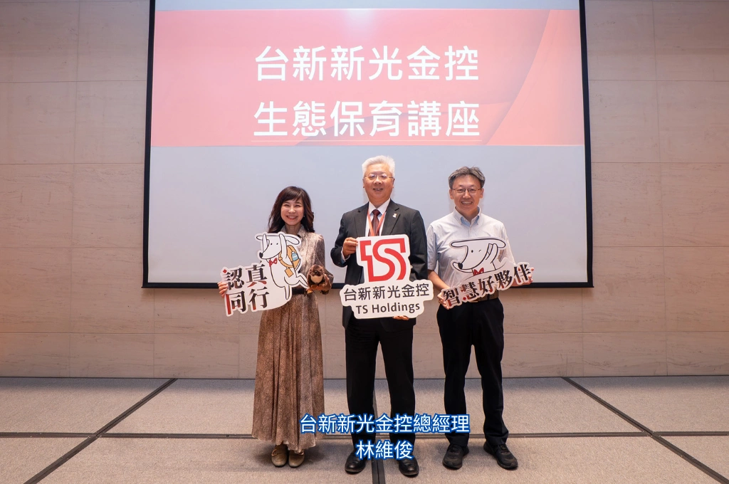 台新新光金攜仁愛國小舉辦生態保育講座，《戰地阿特》導演白心儀分享生態紀錄片拍攝歷程，帶學生認識歐亞水獺保育議題！