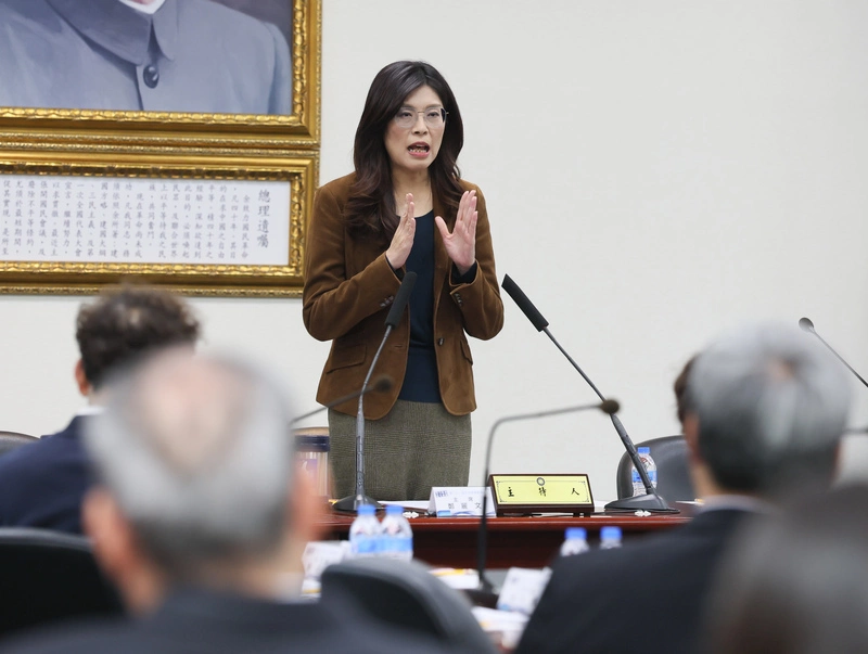 鄭麗文主持國民黨中常會