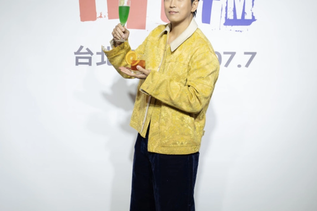 蕭景鴻發行首張個人專輯 鼓勵努力堅持到最後的人