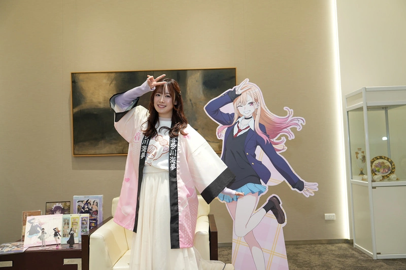 直田姬奈現身動漫節　聲演「戀上換裝娃娃」海夢