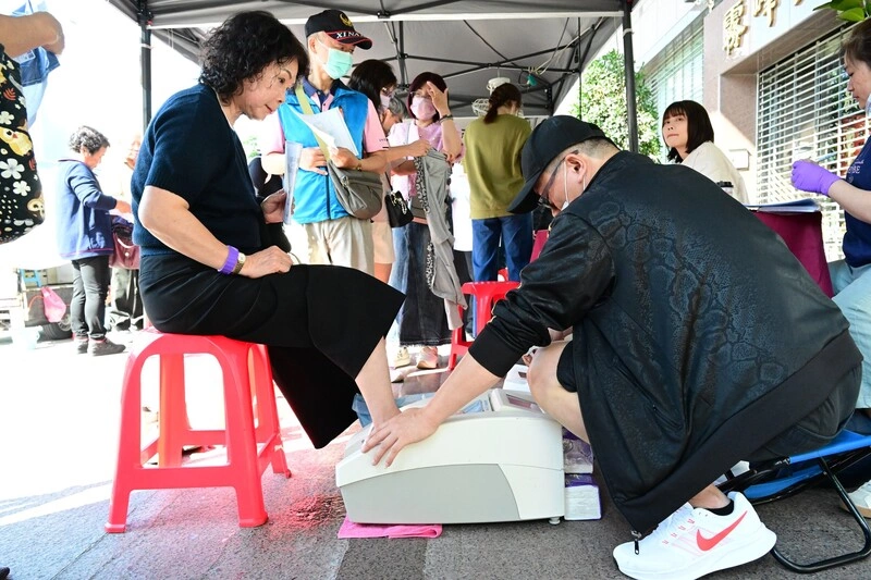 亞洲大學附屬醫院舉辦樂齡嘉年華