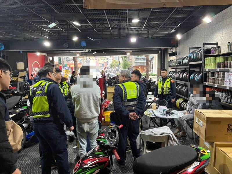 深夜聚集快速道競速　苗警溯源台中車行逮人