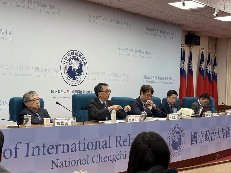 中國政府報告稱「打擊」台獨  分析：硬手段不會少