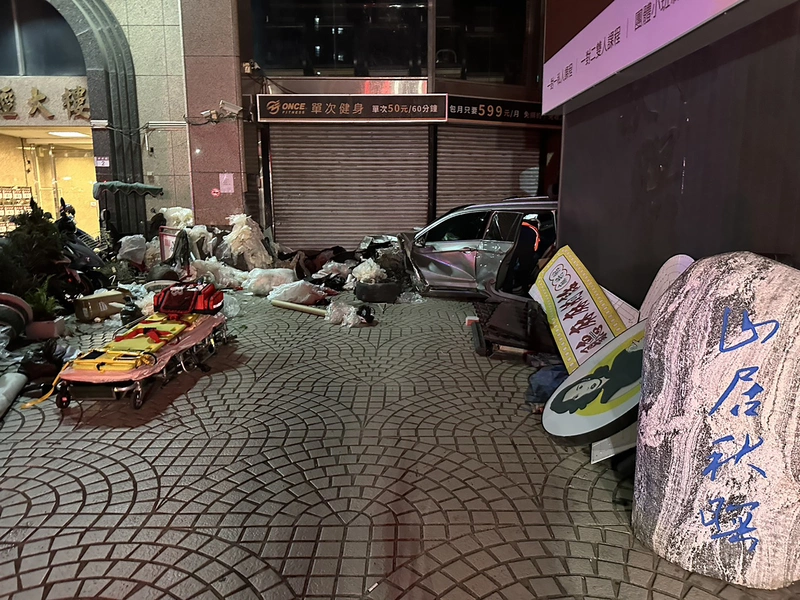 彰化男酒駕撞路邊10車　警依公共危險罪嫌送辦