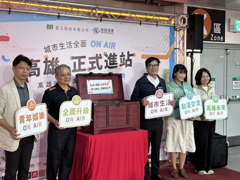 高雄車站地下商場全面營運 逾50品牌打造高雄秋葉原