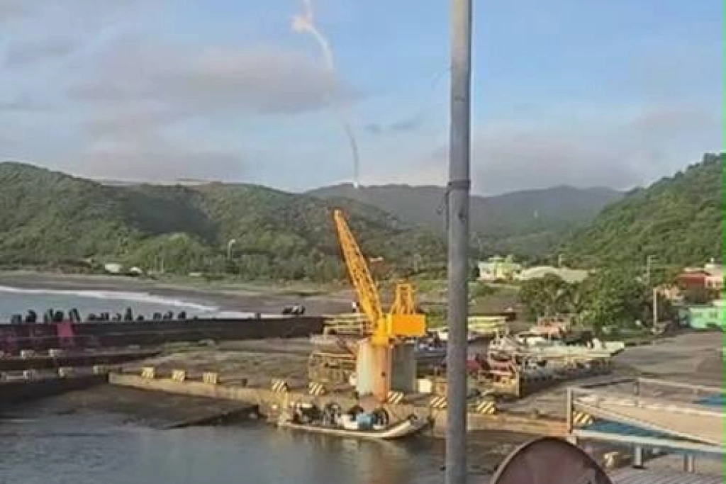 九鵬測試火箭墜山區目擊居民慌　屏東縣府籲檢視作業程序