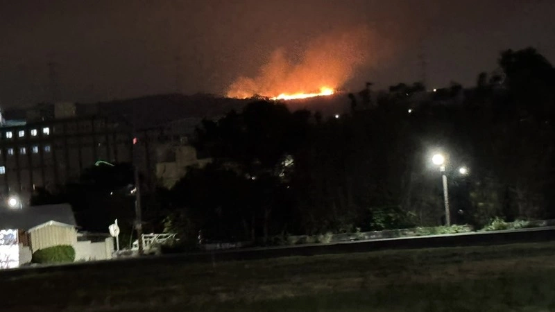 台中沙鹿火燒山　燃燒面積約1000平方公尺