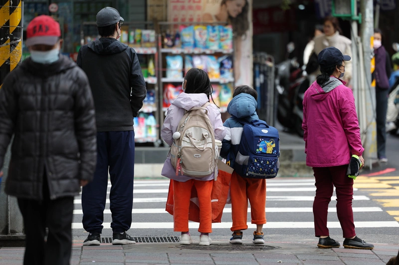 中小學先補3天課再放寒假惹議（2）