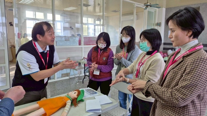 助特殊醫療兒就學　教育部培訓239學校人員