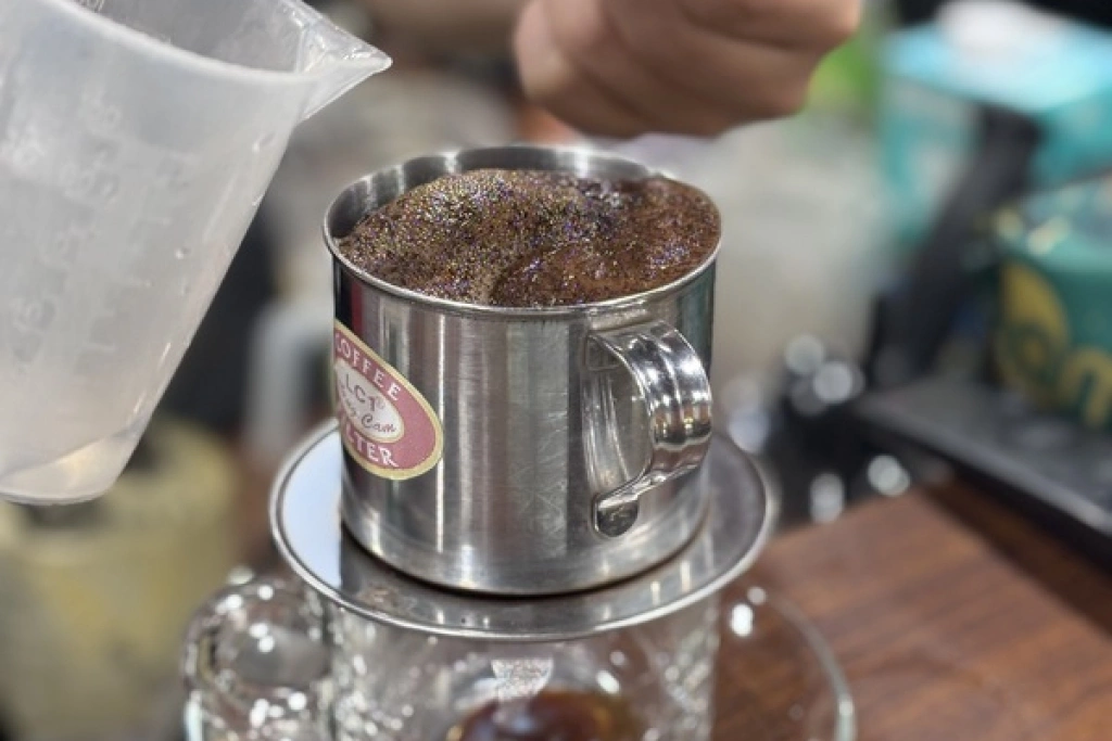 越南金屬滴漏器沖製咖啡