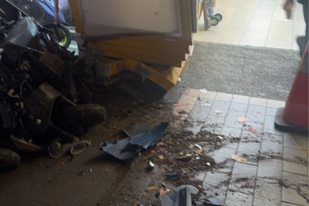 北市汽車暴衝釀1傷　多輛機車受損