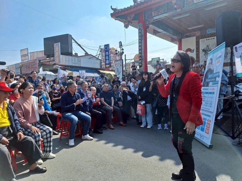 南投監理站邀沈文程紫南宮宣導高齡換照