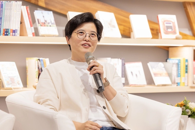 楊双子談身分認同與和解　放下傲慢讓世界變得更好