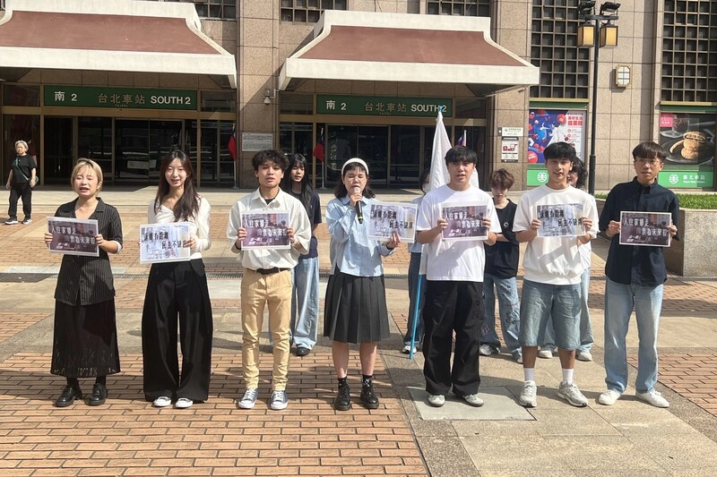 民主列車募資開跑　助青年128元返鄉投票