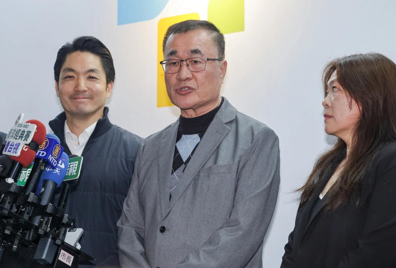 李四川表態選新北市長　黃國昌：互相激勵組最強團隊