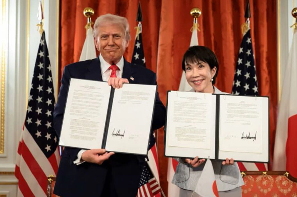 川普大讚高市早苗是「最偉大首相之一」！更開「空白支票」承諾：任何妳想要的都給...雙方簽署防衛與稀土礦產共同文件、推動美日聯盟邁向「黃金時代」