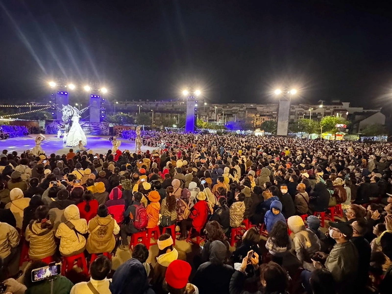 2026台灣燈會　法國「飛天白馬秀」展演到14日