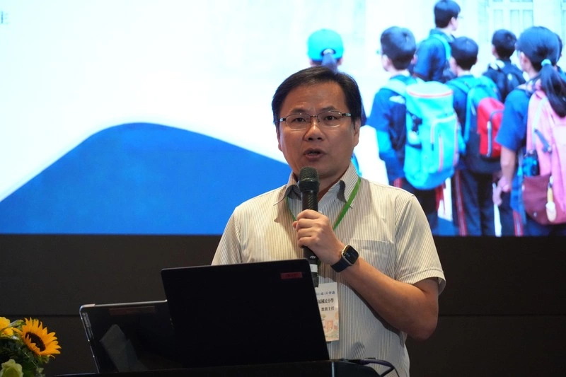 國小教轉型正義　在中正紀念堂練習民主對話