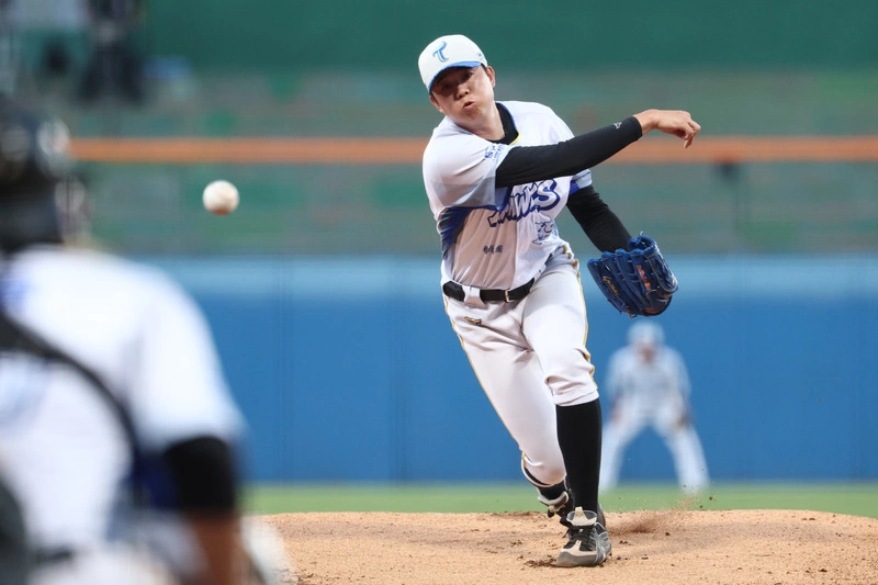 黃子鵬連33.2局無失分　創中職本土最長紀錄