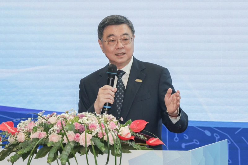 談普發1萬　卓榮泰：全民共享AI紅利不增債務規模