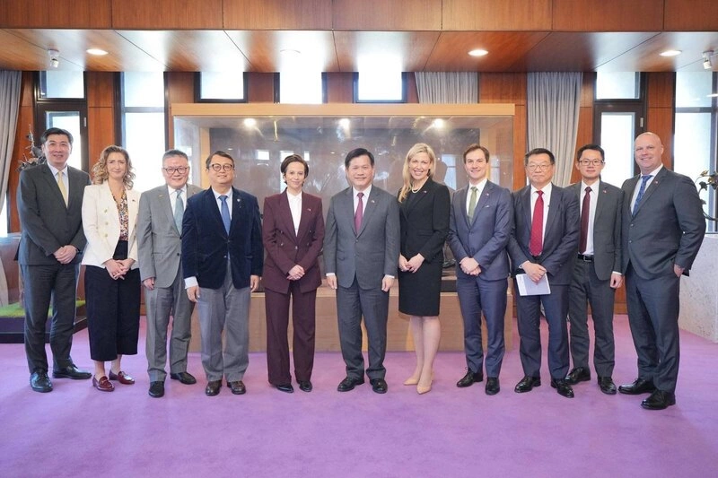 林佳龍與加拿大聯邦眾議員訪問團合影