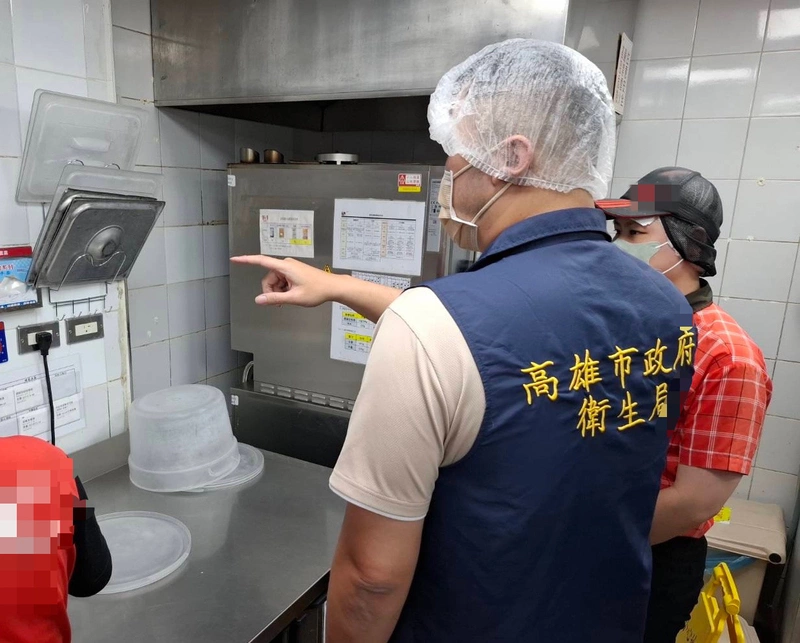 計時器掉落蛋塔驚見電池　高雄衛生局開罰移送檢調