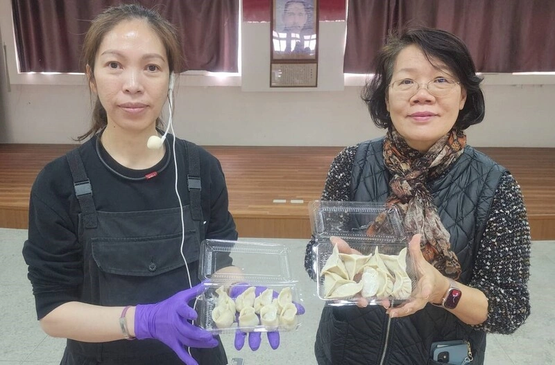 澎湖漁會包魚水餃作愛心