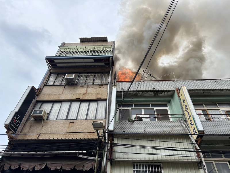 彰化市永樂街透天厝火警　6旬男葬身火窟