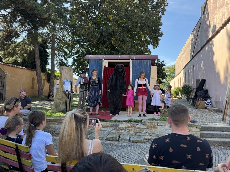 捷克業餘劇場200多年歷史  列非物質文化遺產