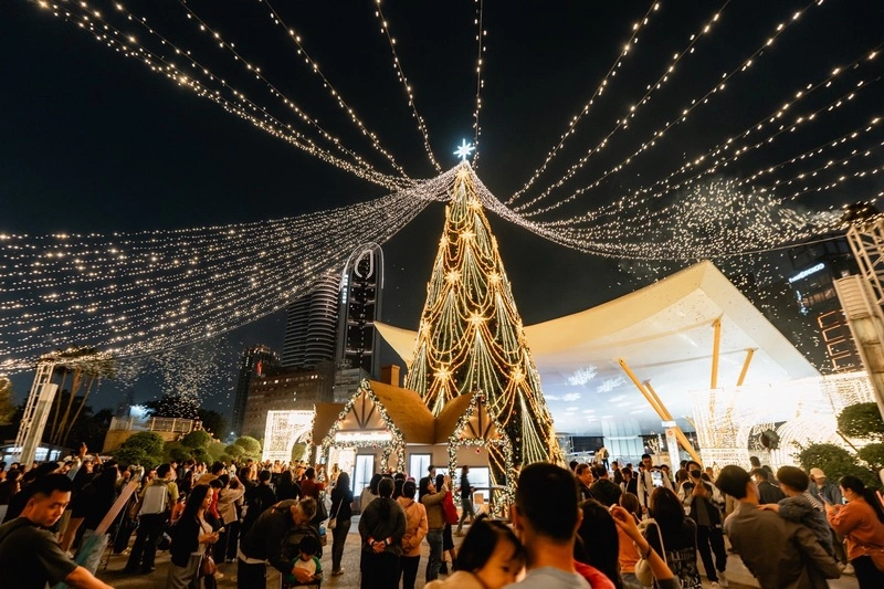 「高雄聖誕生活節」登場