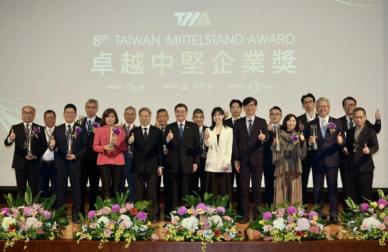 卓榮泰出席卓越中堅企業獎頒獎典禮（2）