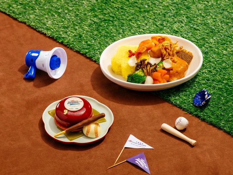 台灣隊包機赴日出征經典賽 華航機上餐點傳遞祝福