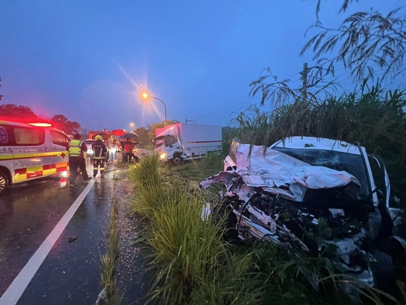 花蓮台9線車禍釀母子雙亡　小貨車駕駛重傷送醫