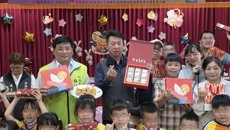 澎湖魔豆小舖中秋新品亮相　府會籲認購挺公益