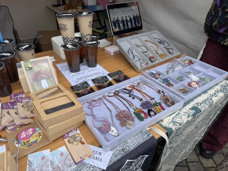 立陶宛耶誕慈善市集 台灣代表處義賣商品